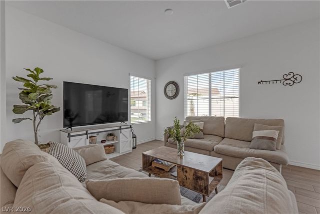 236 Callen Falls Avenue 1211, Henderson, NV 89011