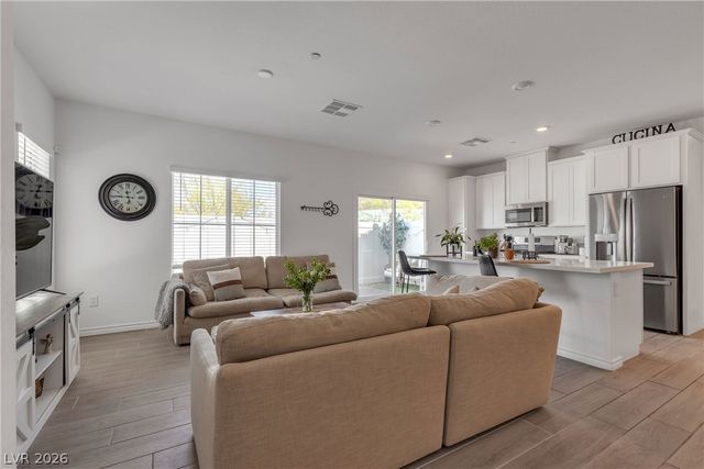 236 Callen Falls Avenue 1211, Henderson, NV 89011