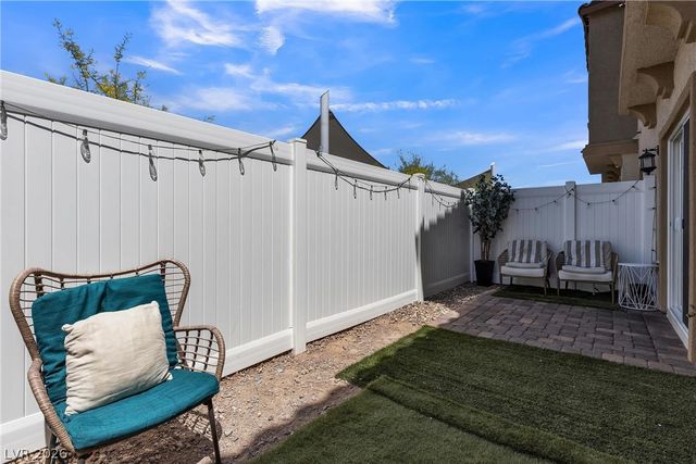 236 Callen Falls Avenue 1211, Henderson, NV 89011