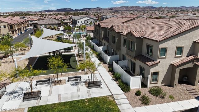 236 Callen Falls Avenue 1211, Henderson, NV 89011