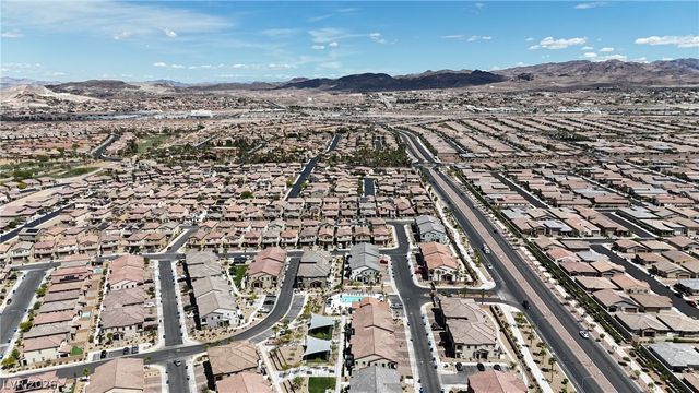 236 Callen Falls Avenue 1211, Henderson, NV 89011