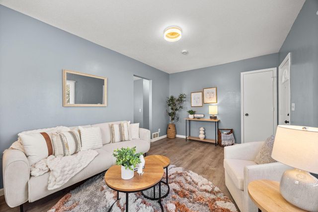 4523 Newton Avenue N, Minneapolis, MN 55412