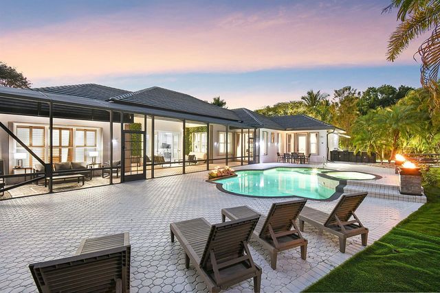 15700 Carrera Lane, Wellington, FL 33414