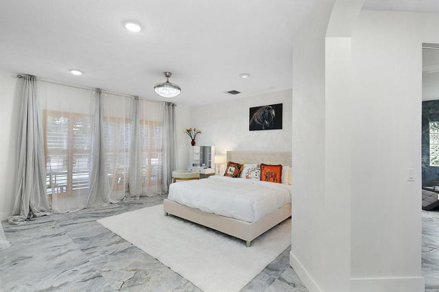 15700 Carrera Lane, Wellington, FL 33414