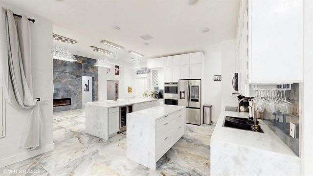 15700 Carrera Lane, Wellington, FL 33414