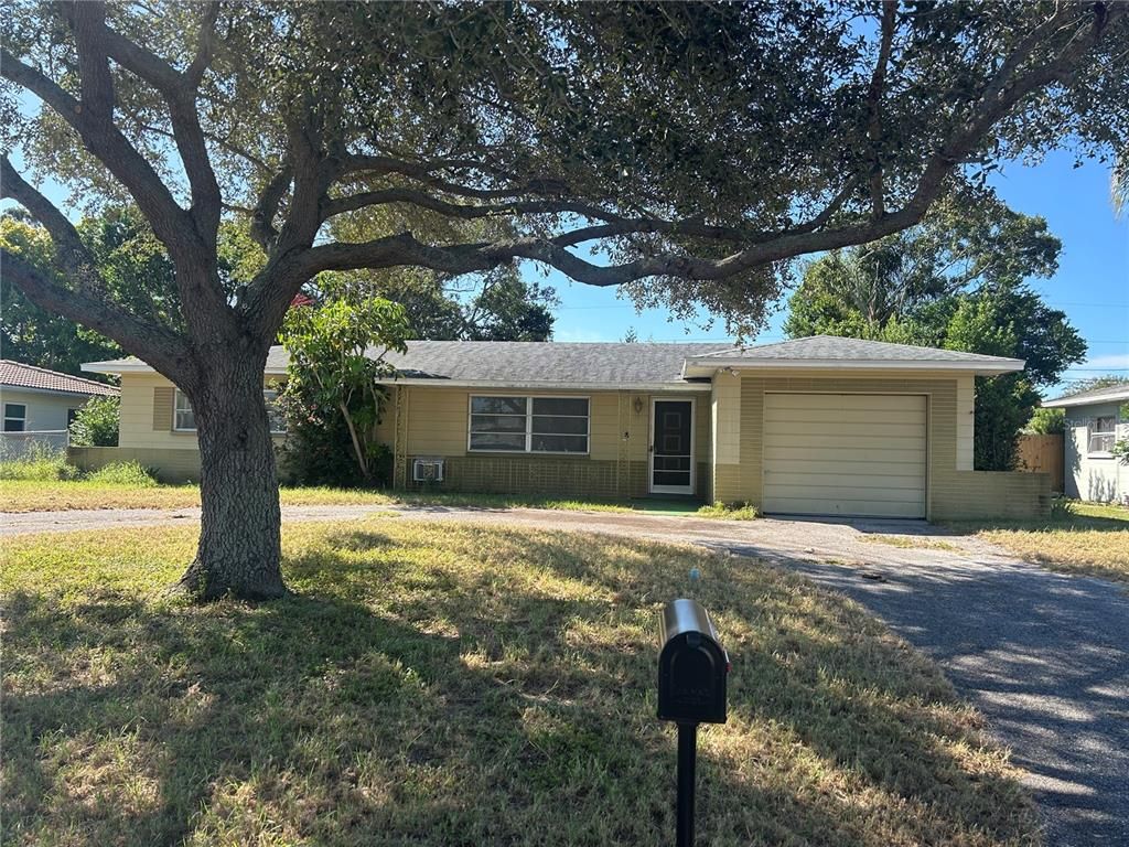 11702 84TH AVENUE, Seminole, FL 33772
