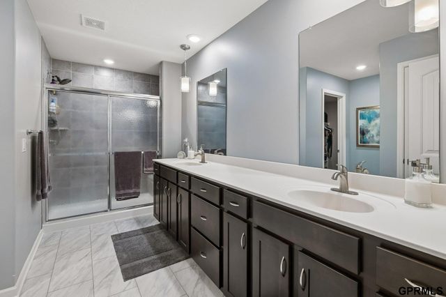 8630 N 177 Street, Bennington, NE 68007