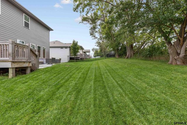 8630 N 177 Street, Bennington, NE 68007