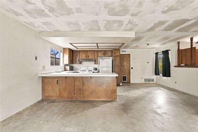 17710 Malaga Drive, Fontana, CA 92336