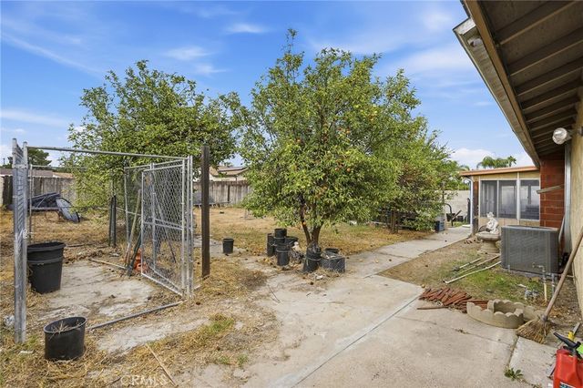17710 Malaga Drive, Fontana, CA 92336
