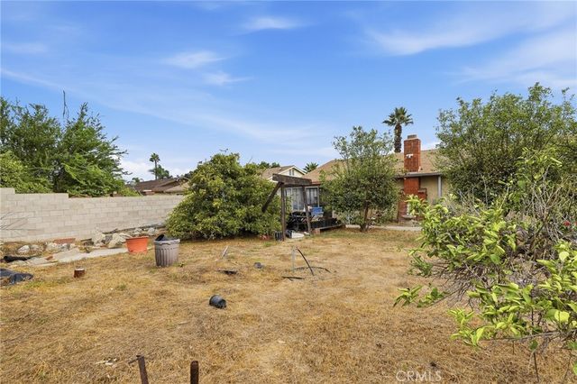17710 Malaga Drive, Fontana, CA 92336