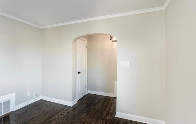 2750 N 61st STREET, Milwaukee, WI 53210