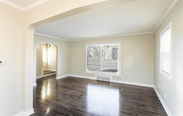 2750 N 61st STREET, Milwaukee, WI 53210