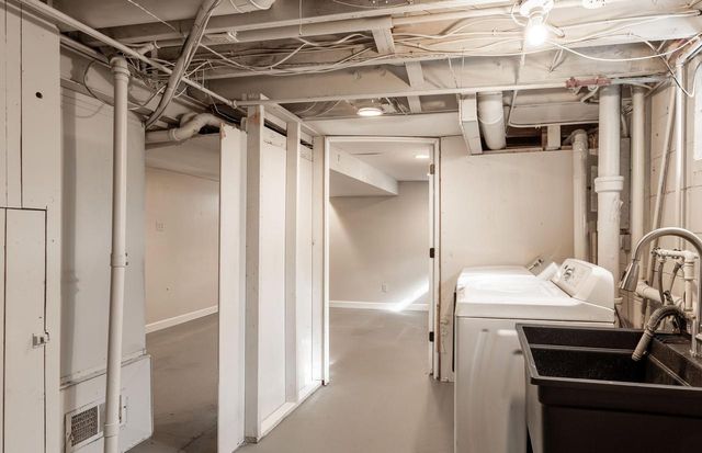 2750 N 61st STREET, Milwaukee, WI 53210