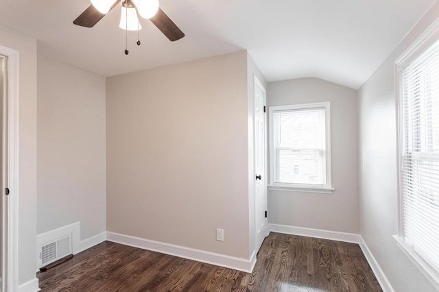 2750 N 61st STREET, Milwaukee, WI 53210