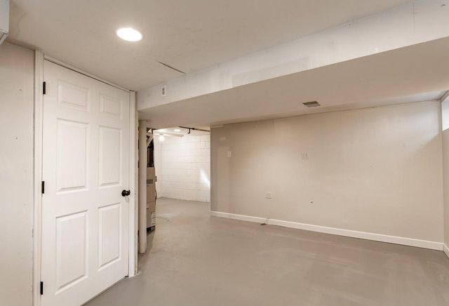 2750 N 61st STREET, Milwaukee, WI 53210