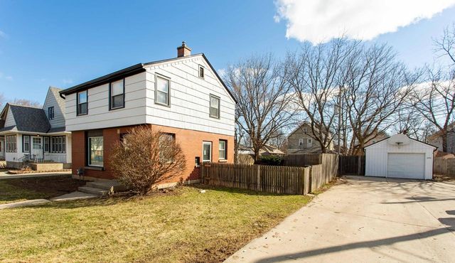 2750 N 61st STREET, Milwaukee, WI 53210