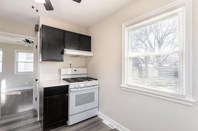 2750 N 61st STREET, Milwaukee, WI 53210