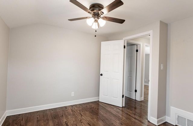 2750 N 61st STREET, Milwaukee, WI 53210