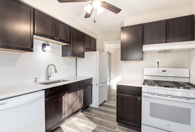 2750 N 61st STREET, Milwaukee, WI 53210