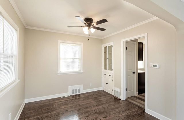 2750 N 61st STREET, Milwaukee, WI 53210