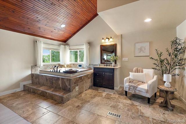 62650 Mound Road, Washington, MI 48094