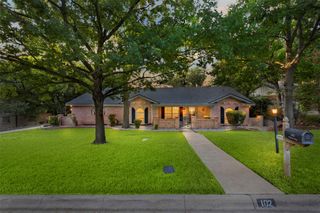 102 Walnut Way, Euless, TX 76039