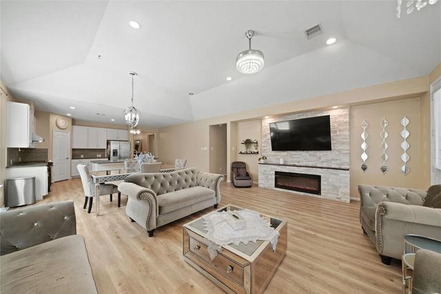 11022 Jacob Crossing Drive, Richmond, TX 77406