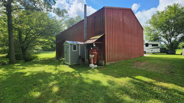 340 Christian Community Rd, Livingston, TN 38570