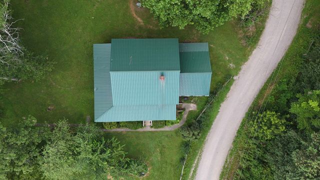 340 Christian Community Rd, Livingston, TN 38570