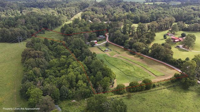 340 Christian Community Rd, Livingston, TN 38570
