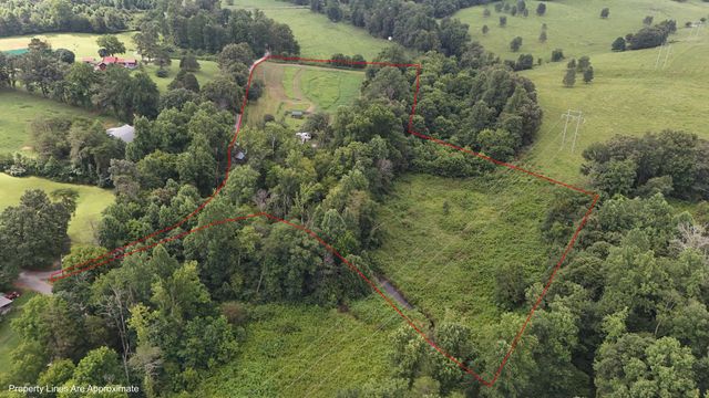 340 Christian Community Rd, Livingston, TN 38570