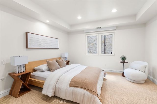1554 E Oceanfront, Newport Beach, CA 92661