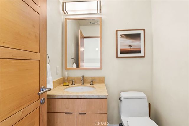 1554 E Oceanfront, Newport Beach, CA 92661