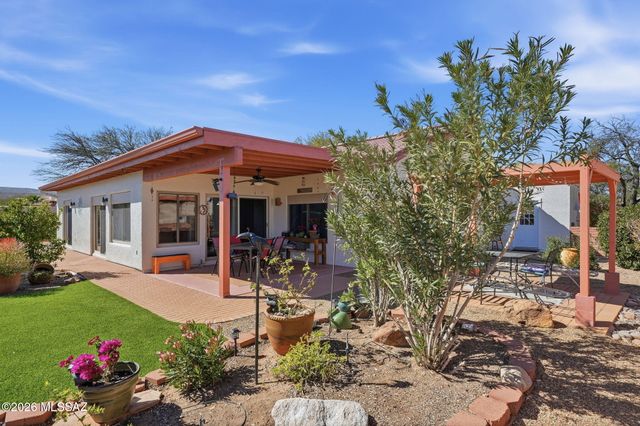 901 W Paseo Del Cilantro, Green Valley, AZ 85614