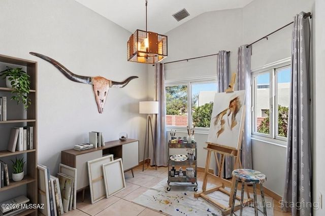 901 W Paseo Del Cilantro, Green Valley, AZ 85614