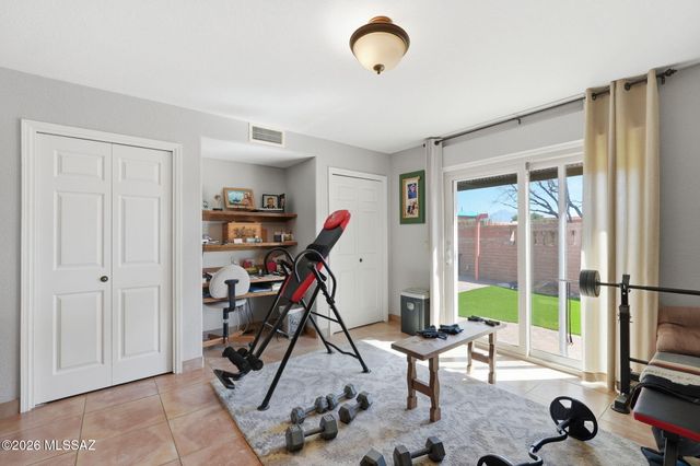 901 W Paseo Del Cilantro, Green Valley, AZ 85614