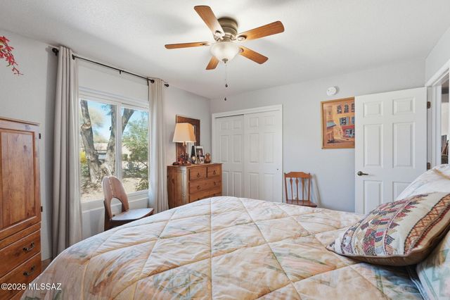 901 W Paseo Del Cilantro, Green Valley, AZ 85614