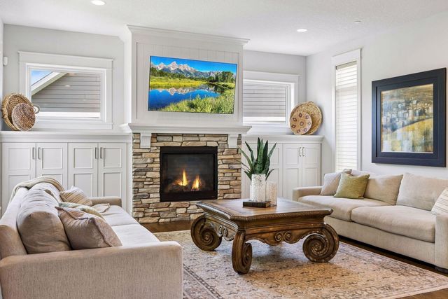 736 Woodland Hill Court, Medina, MN 55340