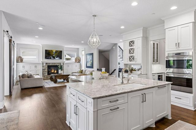 736 Woodland Hill Court, Medina, MN 55340