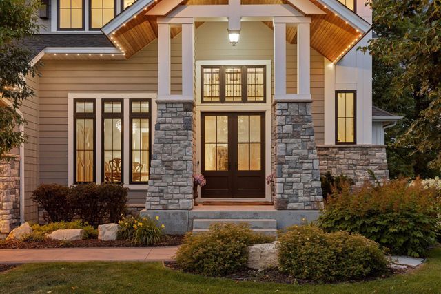 736 Woodland Hill Court, Medina, MN 55340