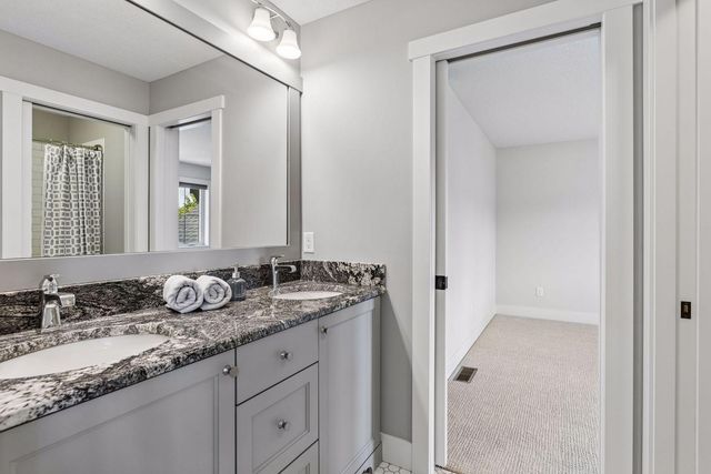 736 Woodland Hill Court, Medina, MN 55340