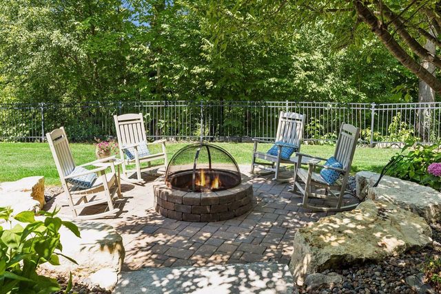 736 Woodland Hill Court, Medina, MN 55340
