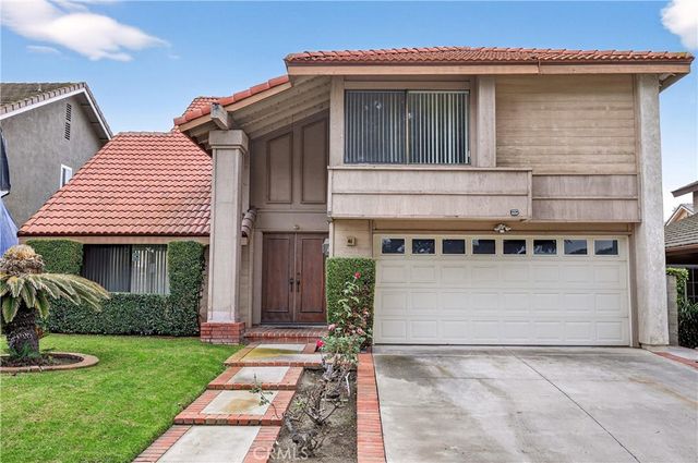 46 Christamon W, Irvine, CA 92620