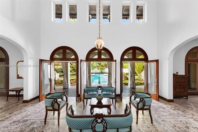 4191 Lybyer Ave, Miami, FL 33133