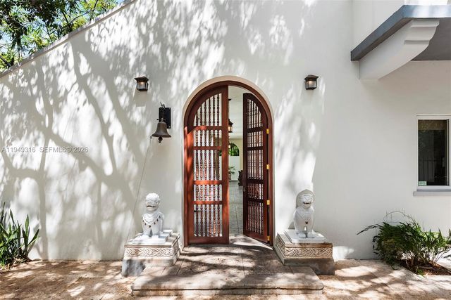 4191 Lybyer Ave, Miami, FL 33133