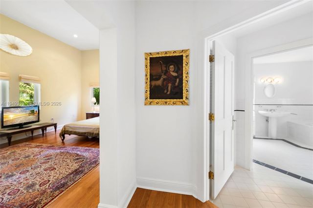 4191 Lybyer Ave, Miami, FL 33133