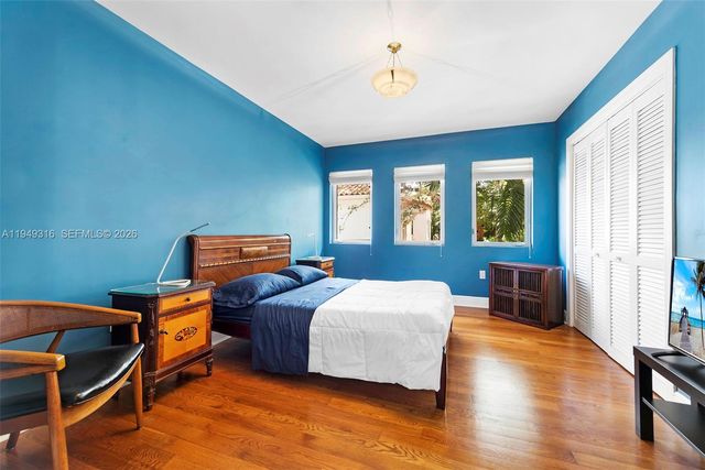 4191 Lybyer Ave, Miami, FL 33133