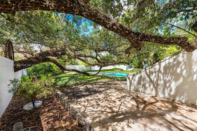 4191 Lybyer Ave, Miami, FL 33133