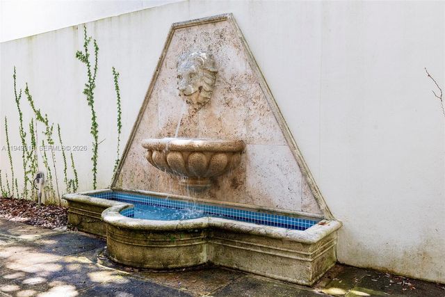 4191 Lybyer Ave, Miami, FL 33133